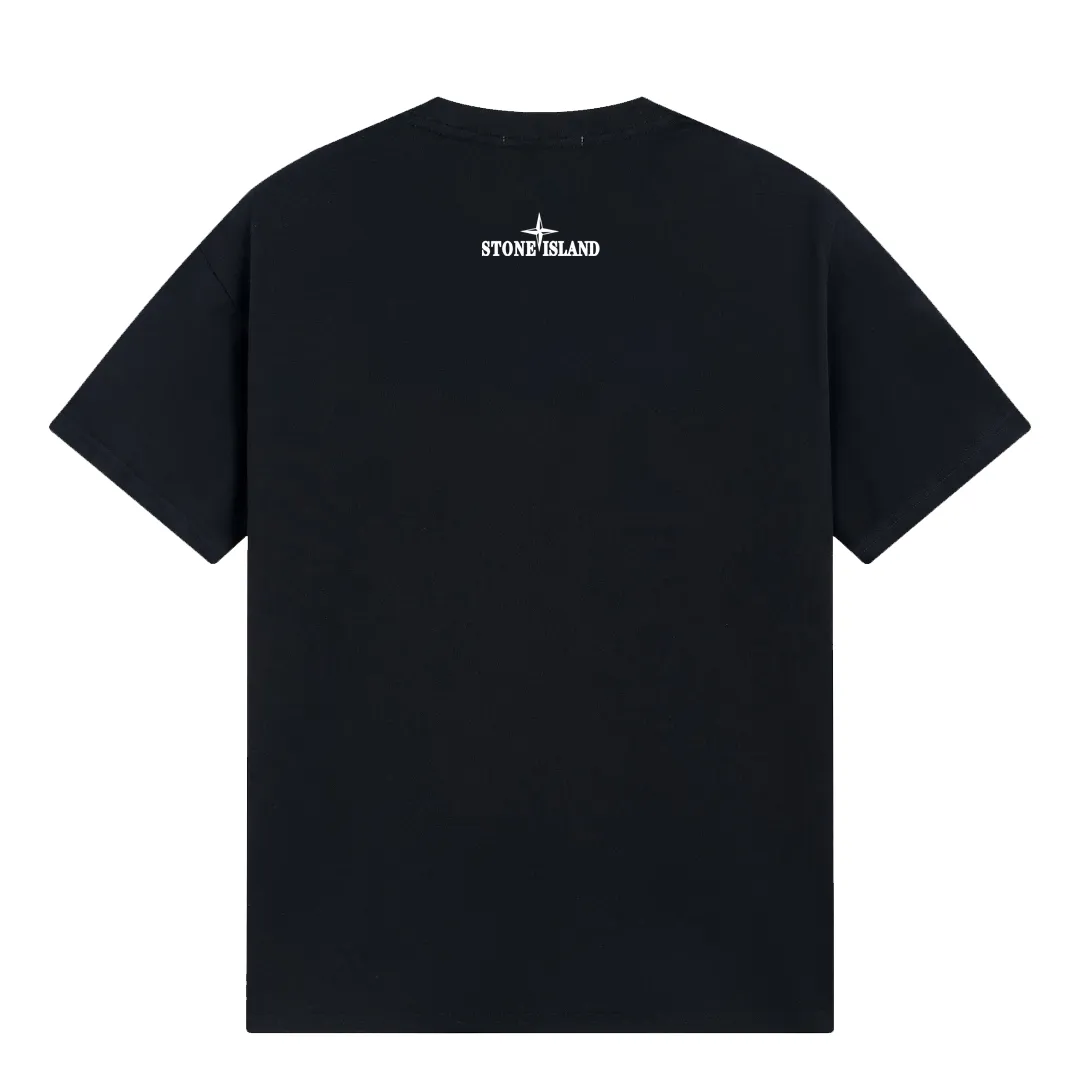 W601#P110💰 2025🆕 Stone lsland/Stone Island personalized compass printed short-sleeved T-shirt ⚠️[Original creation with high control of details] - Made of 260 grams of combed cotton double yarn, soft and comfortable to the touch, sweat-absorbent and breathable. - Simple, basic and versatile style, original single quality, the first choice for couples. - Made in a large factory, four needles and five threads on the shoulder, neat alignment, high quality workmanship. - Same style for men and women. Very versatile, one piece for everyone, details are clearly visible. Color: black and white black blue white Size: M L